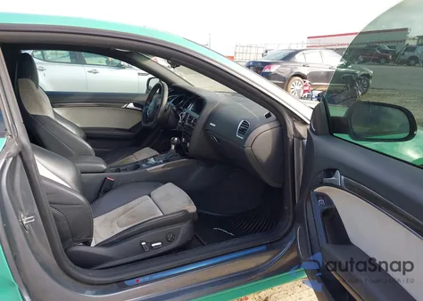 2014 Audi S5 3.0T Premium Plus z USA, uszkodzony, nr VIN WAUVGAFR6EA030440